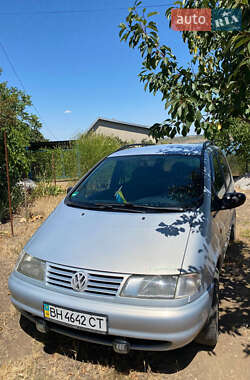 Минивэн Volkswagen Sharan 1998 в Одессе