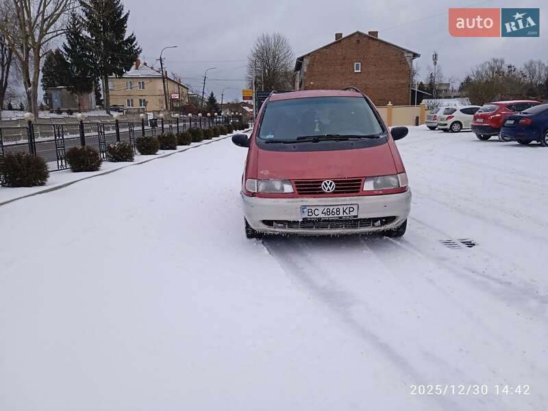 Минивэн Volkswagen Sharan 1996 в Львове