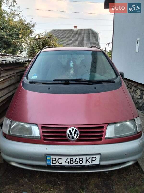 Минивэн Volkswagen Sharan 1996 в Львове