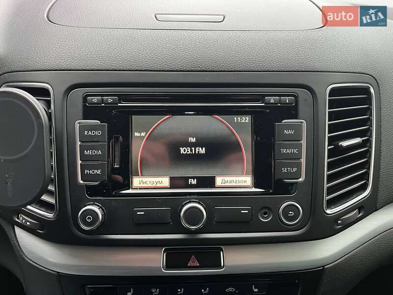 Мінівен Volkswagen Sharan 2014 в Києві