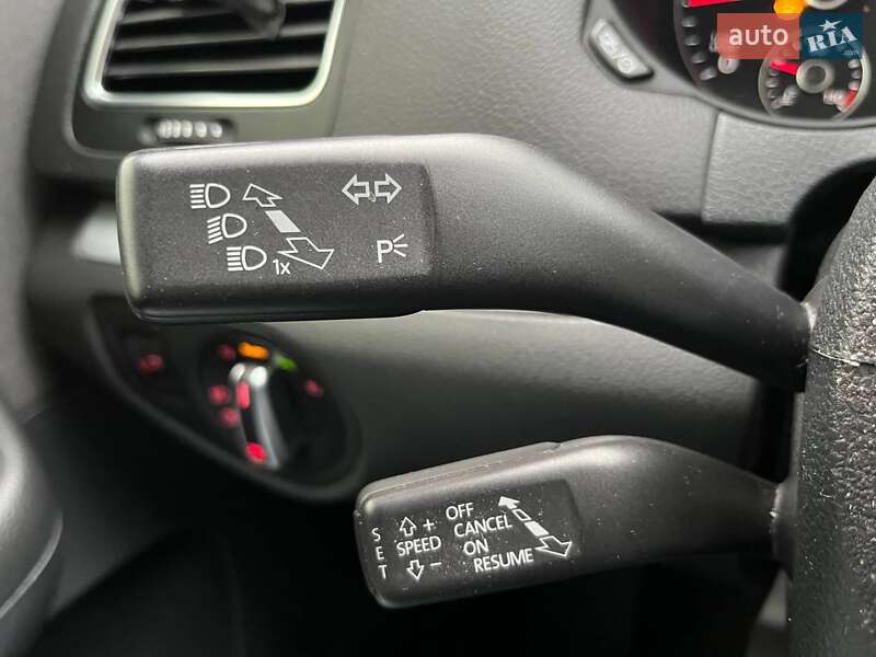 Мінівен Volkswagen Sharan 2014 в Києві