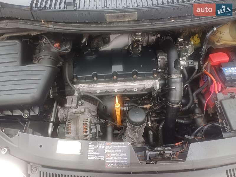 Мінівен Volkswagen Sharan 2000 в Запоріжжі