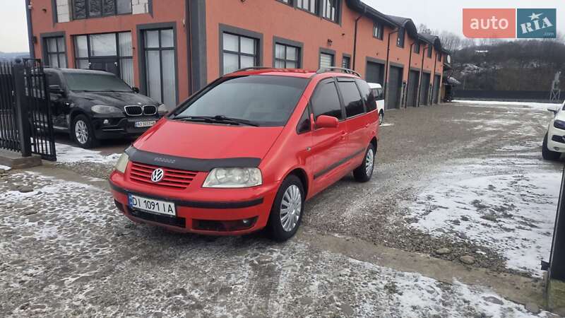 Мінівен Volkswagen Sharan 2001 в Тячеві