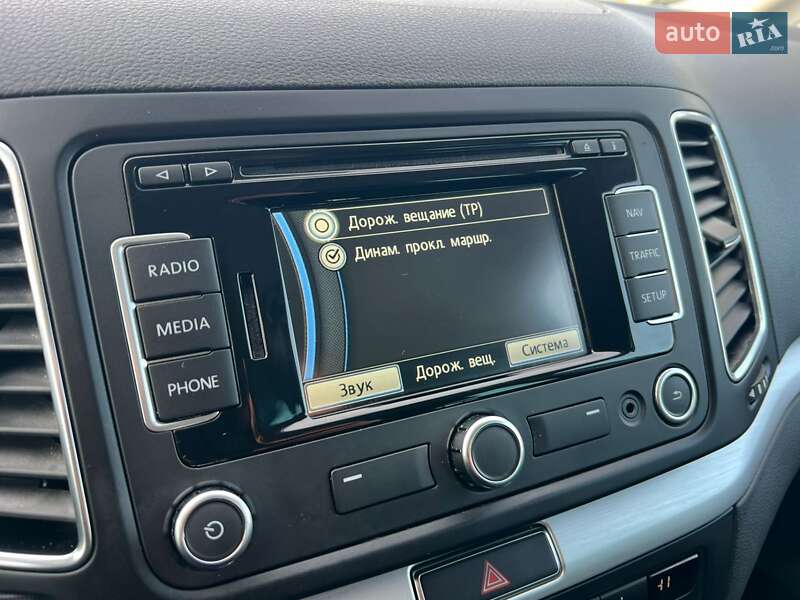 Мінівен Volkswagen Sharan 2016 в Житомирі