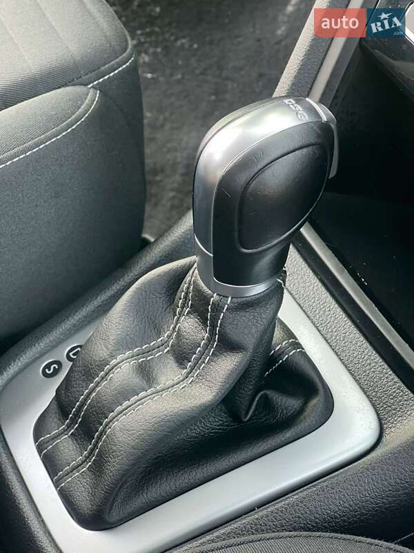 Мінівен Volkswagen Sharan 2016 в Житомирі