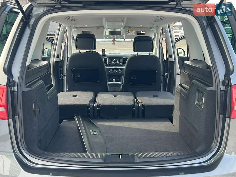 Мінівен Volkswagen Sharan 2016 в Житомирі