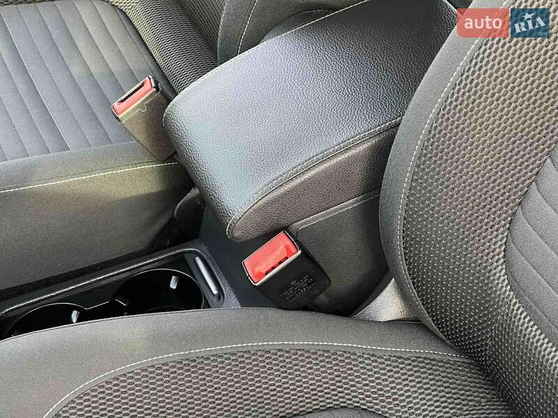 Мінівен Volkswagen Sharan 2016 в Житомирі