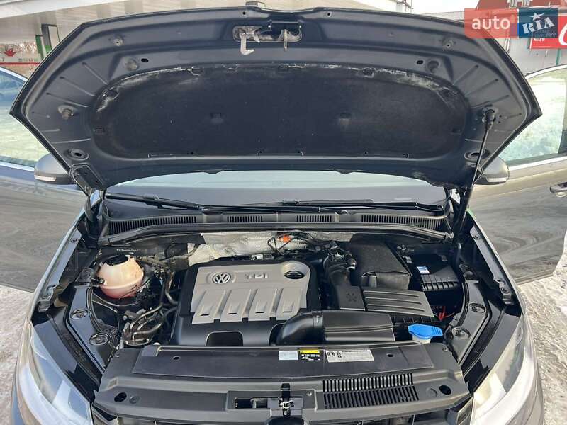 Мінівен Volkswagen Sharan 2016 в Житомирі