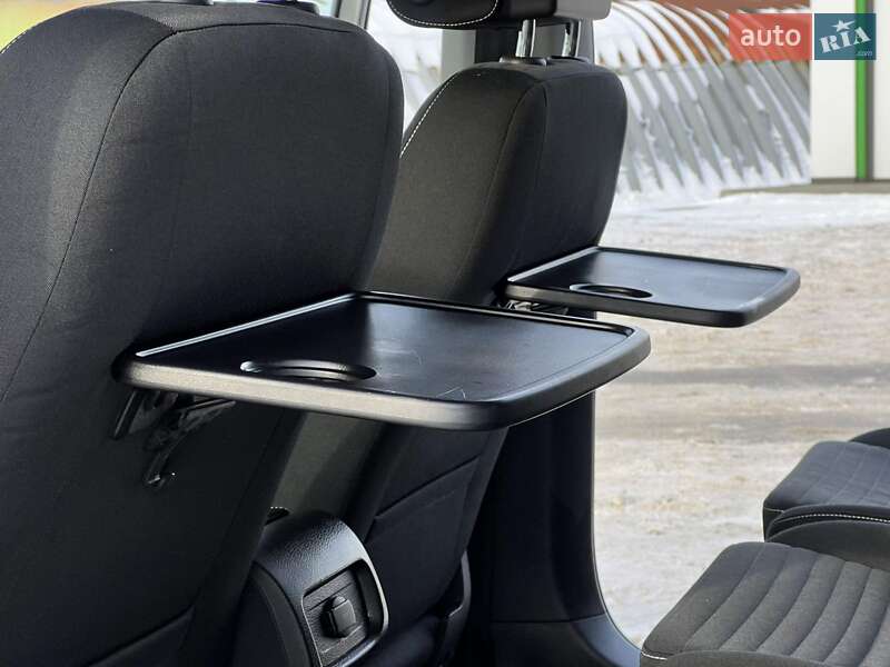 Мінівен Volkswagen Sharan 2016 в Житомирі