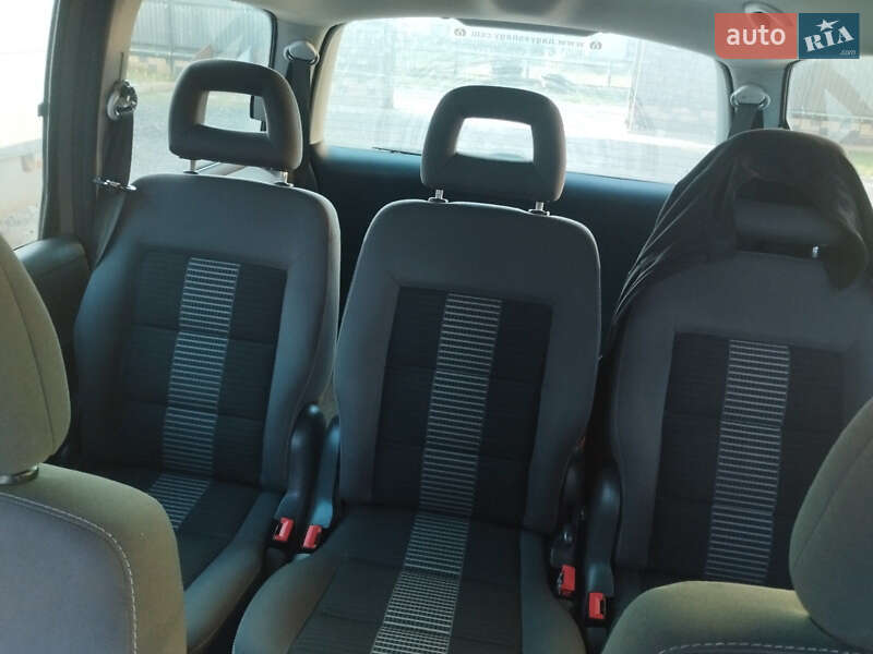 Минивэн Volkswagen Sharan 2008 в Камне-Каширском фото 7 Минивэн Volkswagen Sharan 2008 в Камне-Каширском