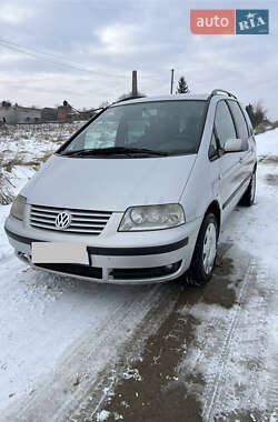 Минивэн Volkswagen Sharan 2001 в Старом Самборе