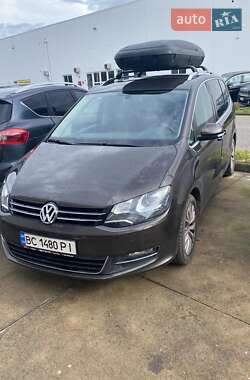 Минивэн Volkswagen Sharan 2015 в Львове
