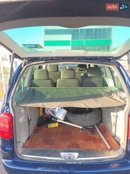 Минивэн Volkswagen Sharan 2001 в Нововолынске