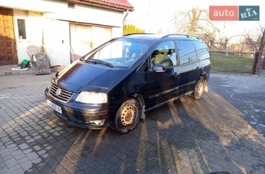 Минивэн Volkswagen Sharan 2005 в Городке