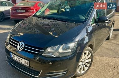 Мінівен Volkswagen Sharan 2010 в Рівному