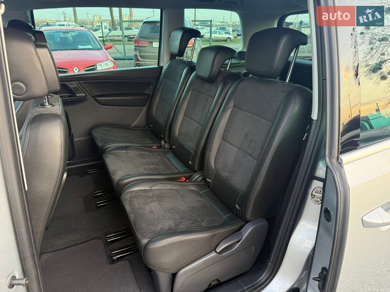 Минивэн Volkswagen Sharan 2014 в Ровно