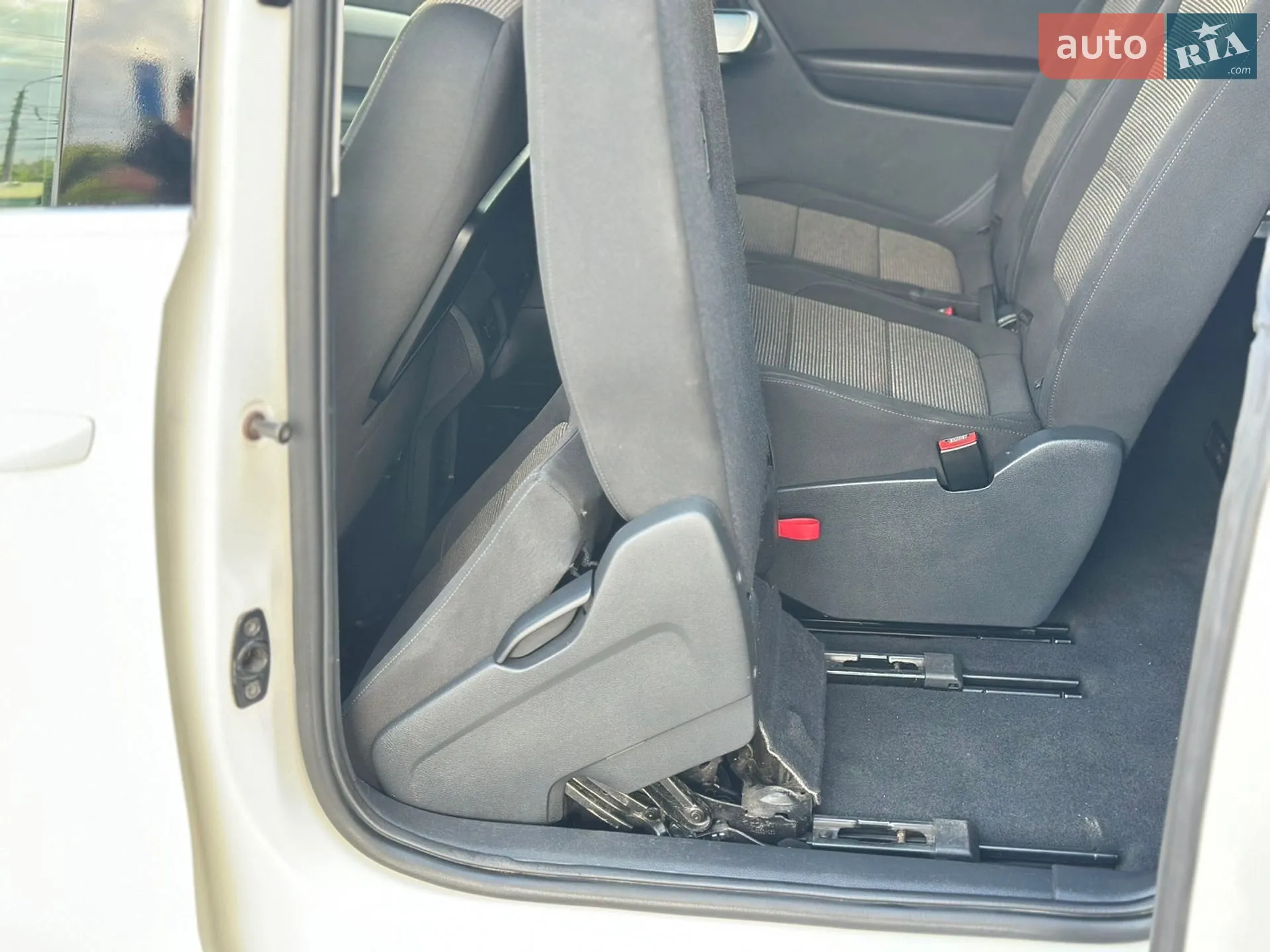 2011 Volkswagen Sharan - мініатюра 36