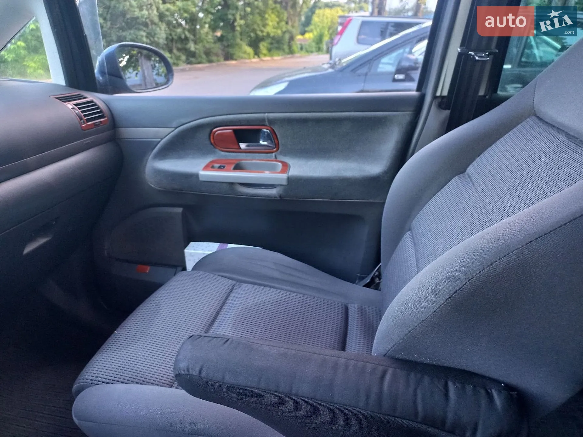 Volkswagen Sharan 2005 VIN WVWZZZ7MZ5V021123 фото оголошення 4 з 5