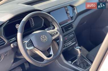 Позашляховик / Кросовер Volkswagen T-Cross 2021 в 