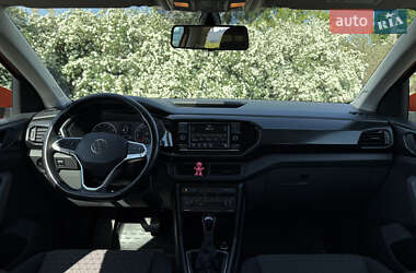 Внедорожник / Кроссовер Volkswagen T-Cross 2021 в 