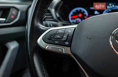 Позашляховик / Кросовер Volkswagen T-Cross 2020 в 