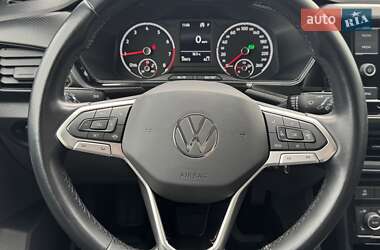 Внедорожник / Кроссовер Volkswagen T-Cross 2020 в 