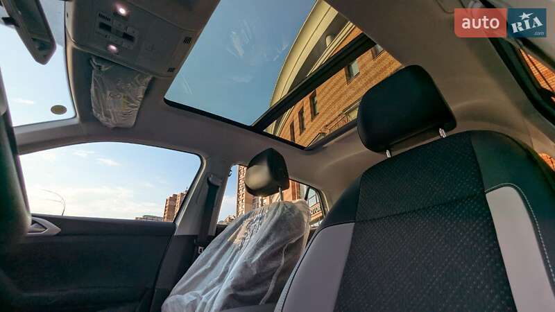 Внедорожник / Кроссовер Volkswagen T-Cross 2024 в Киеве