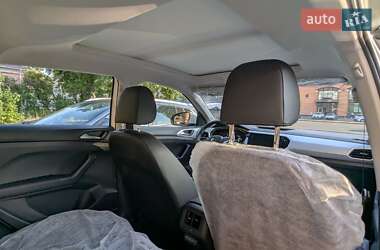 Внедорожник / Кроссовер Volkswagen T-Cross 2024 в 