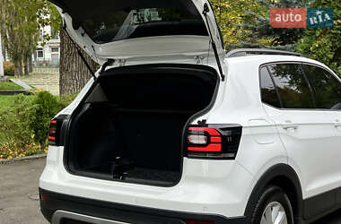 Внедорожник / Кроссовер Volkswagen T-Cross 2022 в 