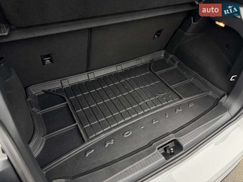 Позашляховик / Кросовер Volkswagen T-Cross 2022 в Києві фото 24 Позашляховик / Кросовер Volkswagen T-Cross 2022 в Києві