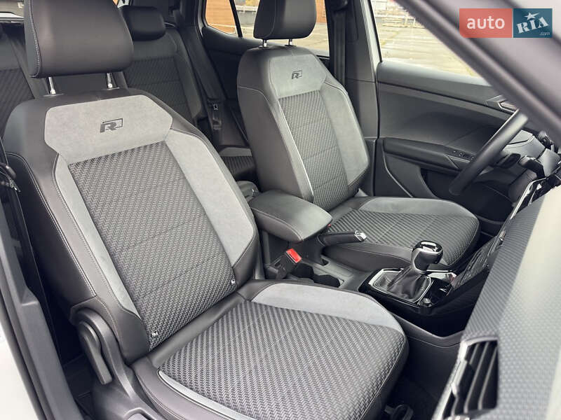 Позашляховик / Кросовер Volkswagen T-Cross 2022 в Києві