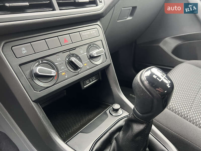 Внедорожник / Кроссовер Volkswagen T-Cross 2020 в Киеве