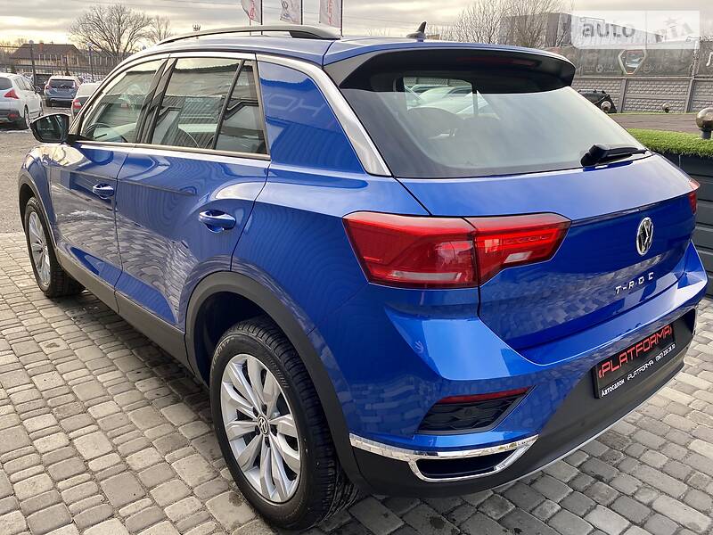 Внедорожник / Кроссовер Volkswagen T-Roc 2019 в Киеве