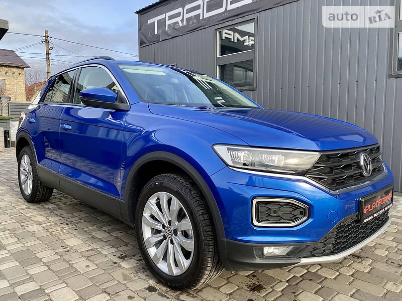 Внедорожник / Кроссовер Volkswagen T-Roc 2019 в Киеве