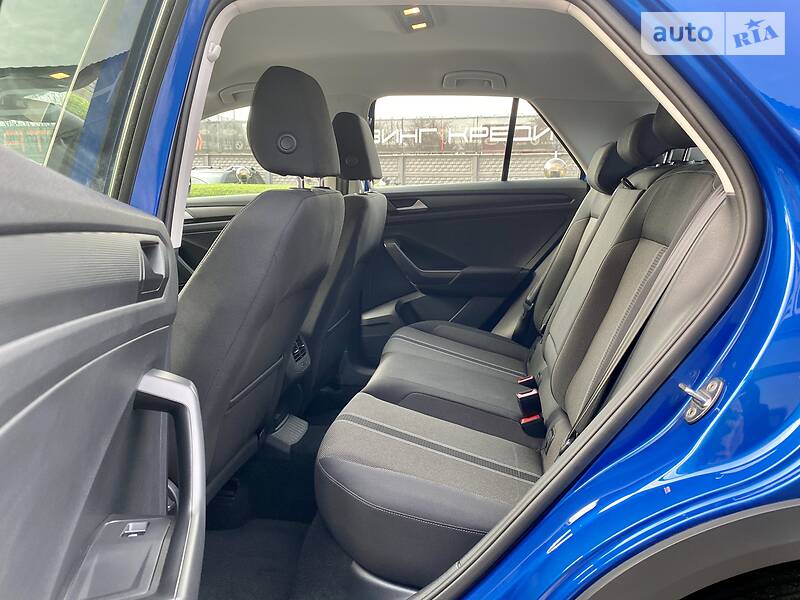 Внедорожник / Кроссовер Volkswagen T-Roc 2019 в Киеве