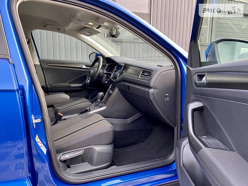 Внедорожник / Кроссовер Volkswagen T-Roc 2019 в Киеве