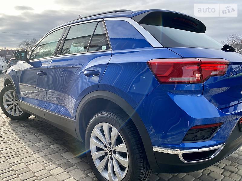 Внедорожник / Кроссовер Volkswagen T-Roc 2019 в Киеве