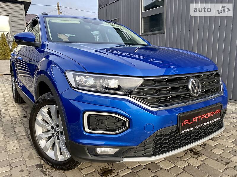 Внедорожник / Кроссовер Volkswagen T-Roc 2019 в Киеве