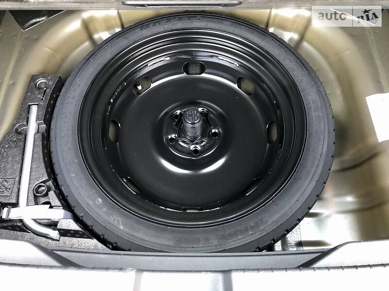 Позашляховик / Кросовер Volkswagen T-Roc 2019 в Києві