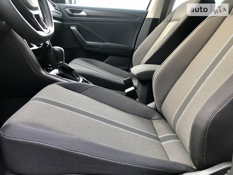 Позашляховик / Кросовер Volkswagen T-Roc 2019 в Києві