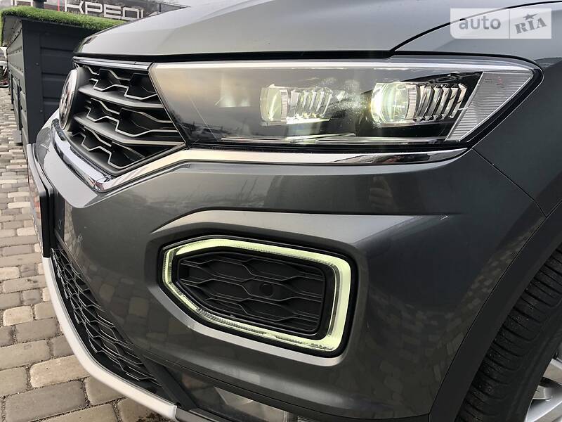 Позашляховик / Кросовер Volkswagen T-Roc 2019 в Києві