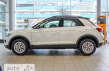 Позашляховик / Кросовер Volkswagen T-Roc 2019 в 
