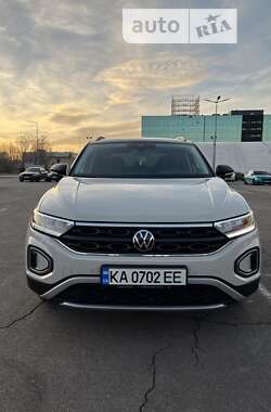 Позашляховик / Кросовер Volkswagen T-Roc 2022 в Києві