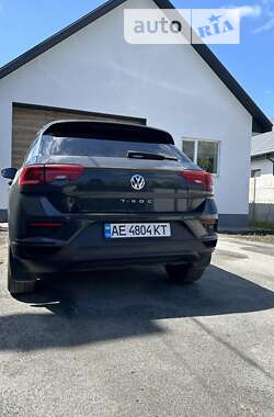Внедорожник / Кроссовер Volkswagen T-Roc 2019 в Днепре