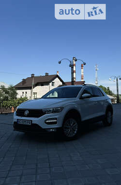 Позашляховик / Кросовер Volkswagen T-Roc 2017 в Івано-Франківську