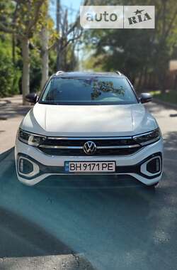 Позашляховик / Кросовер Volkswagen T-Roc 2022 в Одесі