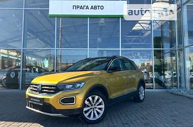 Внедорожник / Кроссовер Volkswagen T-Roc 2021 в Киеве