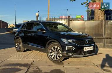 Внедорожник / Кроссовер Volkswagen T-Roc 2021 в Киеве