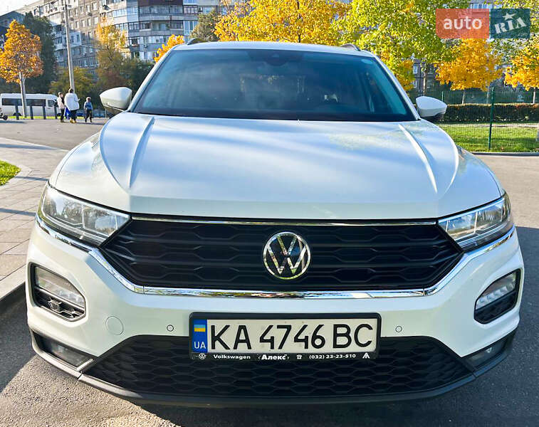 Внедорожник / Кроссовер Volkswagen T-Roc 2021 в Днепре
