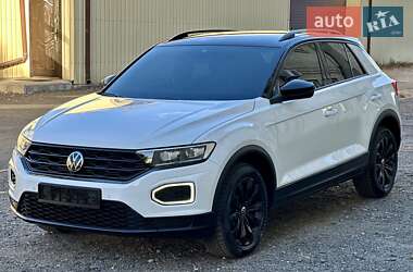 Позашляховик / Кросовер Volkswagen T-Roc 2020 в Києві